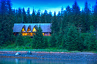 Glacier Bay Lodge (c) ARAMARK Parks and Destinations